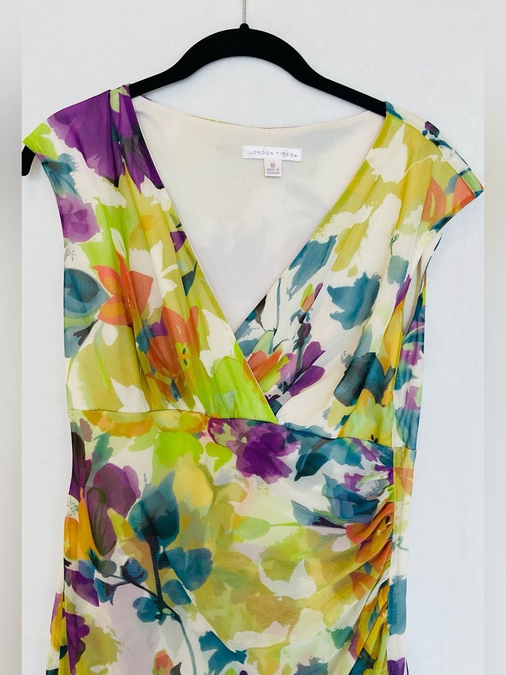 London Times Floral Watercolor Sheath Dress Sz 10 Ruched V-Neck Cap Sleeve Multi - Picture 12 of 12